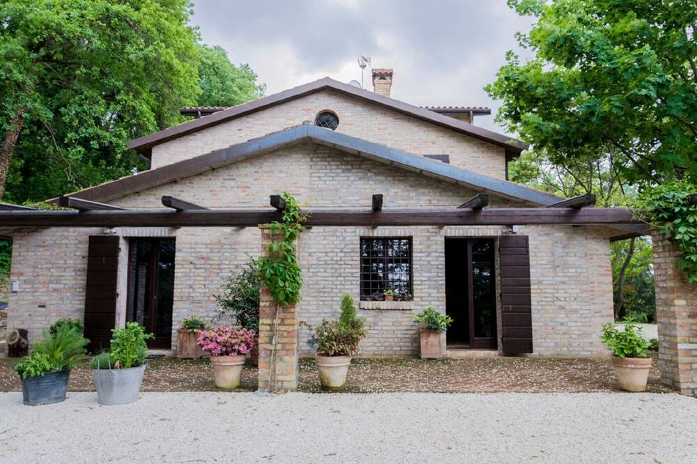 Photo of Outdoor in Rupoli