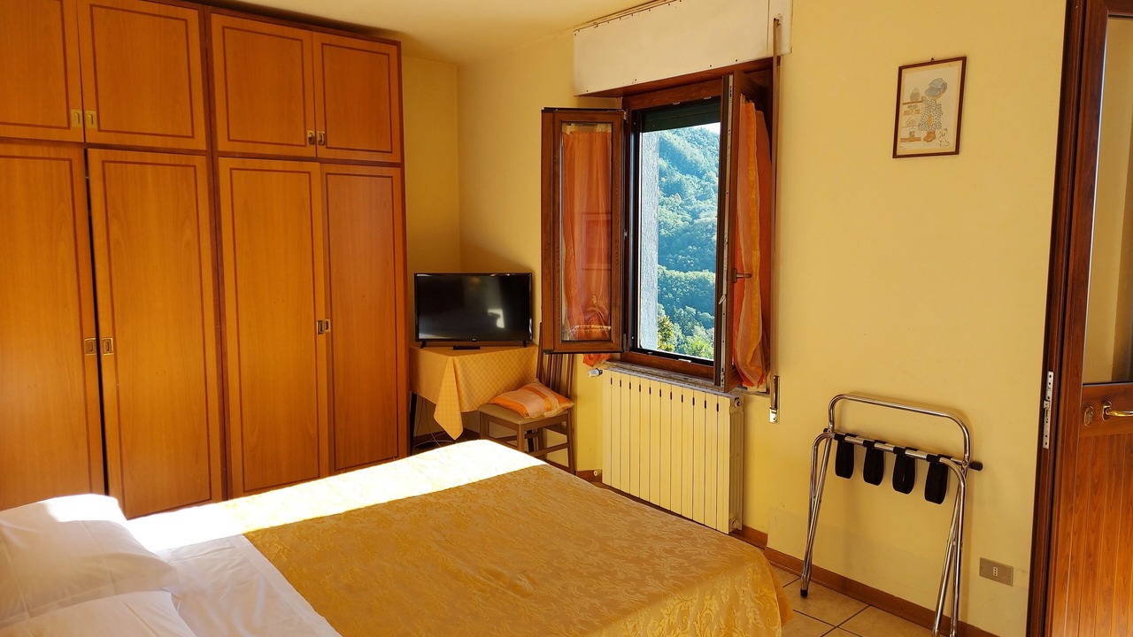 Photo of Bedroom in Momigno