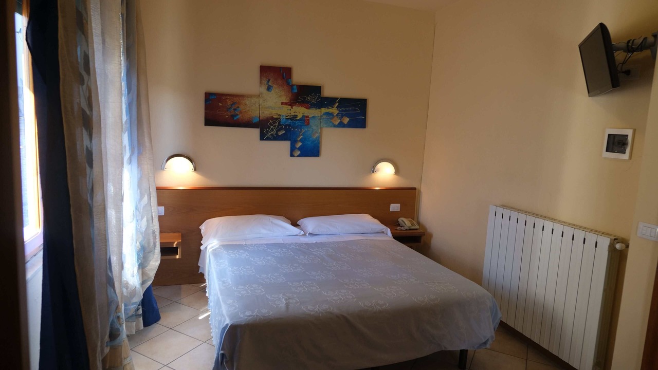Photo of Bedroom in Momigno