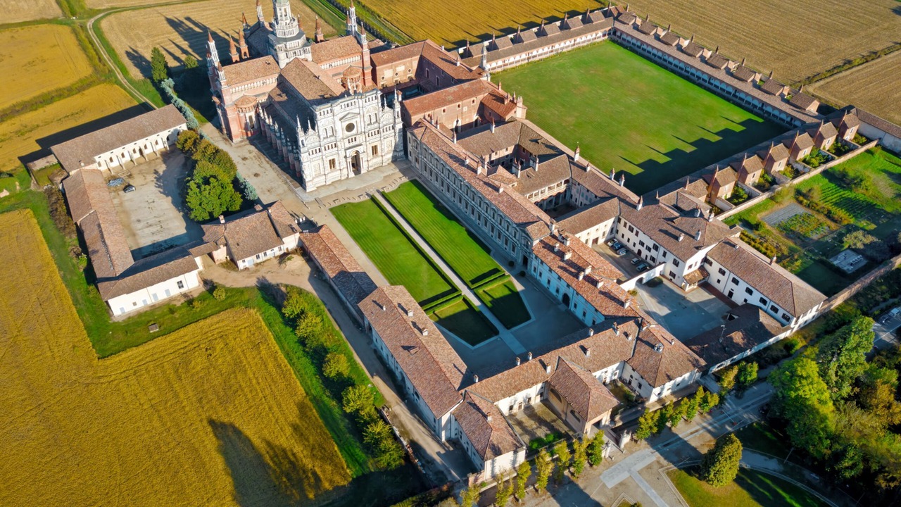 Photo of Others in Pavia