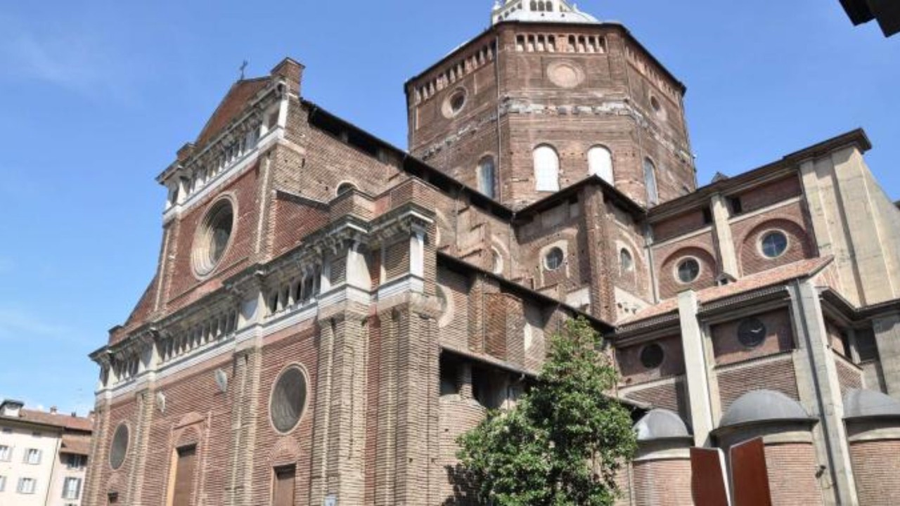 Photo of Others in Pavia