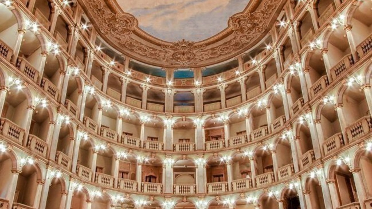 Photo of Others in Pavia