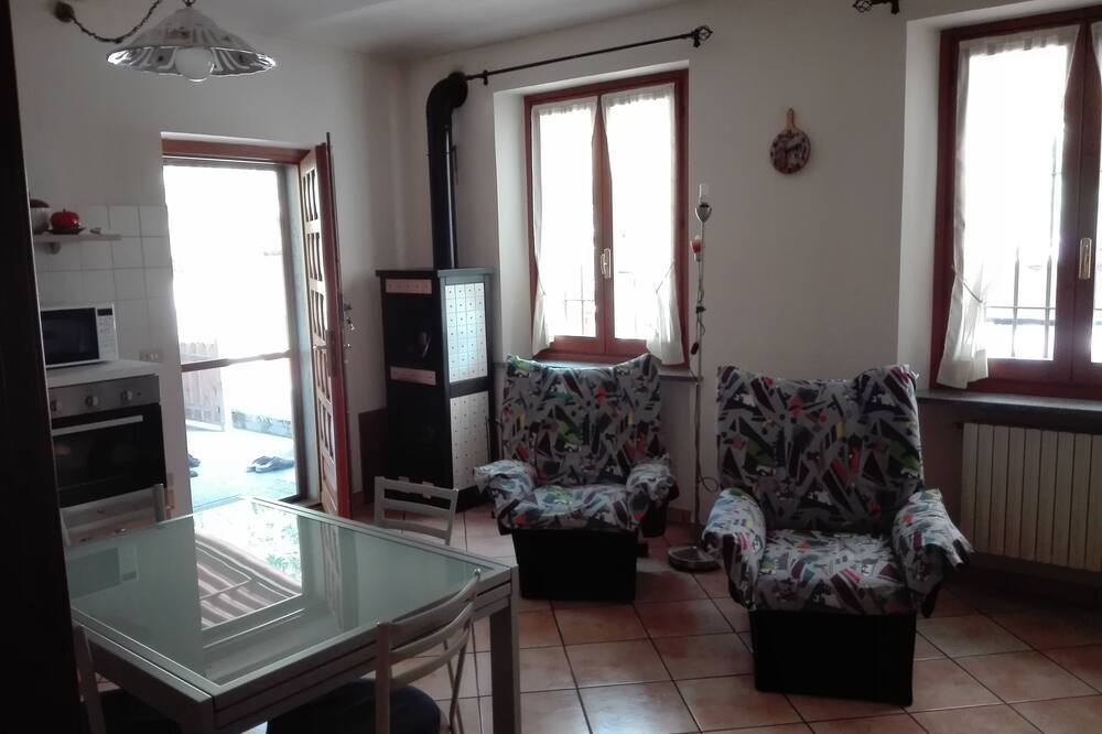 Photo of Livingroom in San Paolo Solbrito
