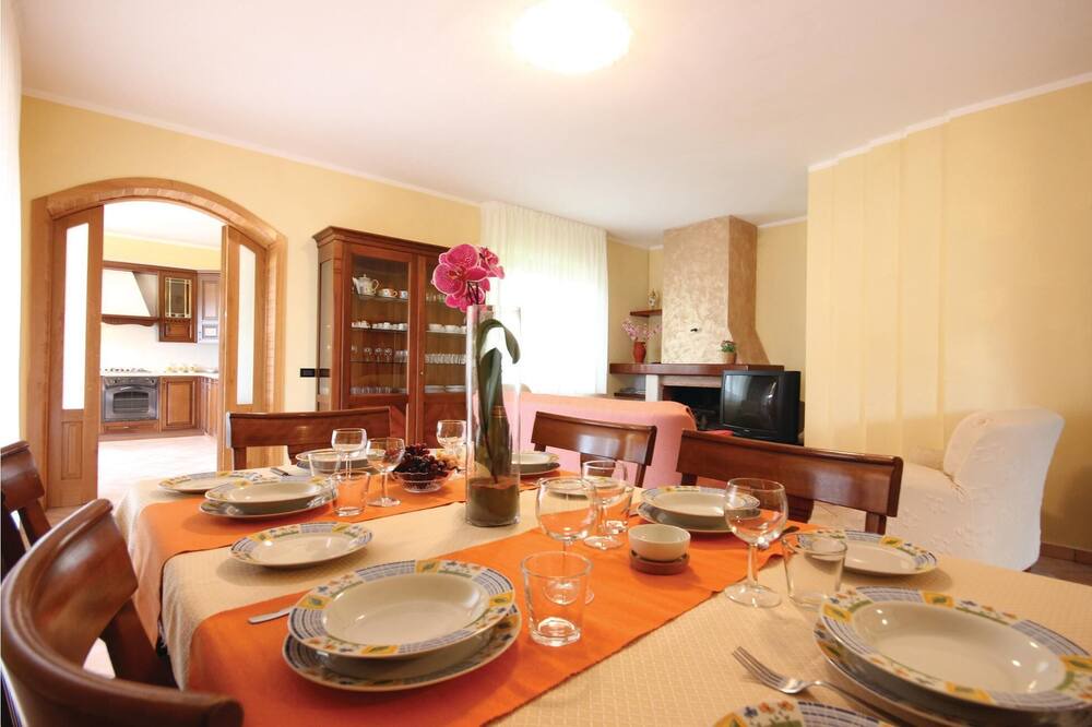Photo of Bedroom in Perdifumo