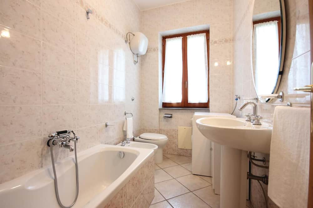 Photo of Bathroom in Perdifumo