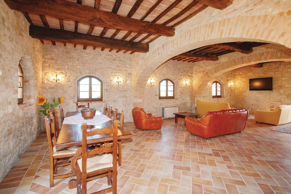 Photo of Bedroom in Fratta