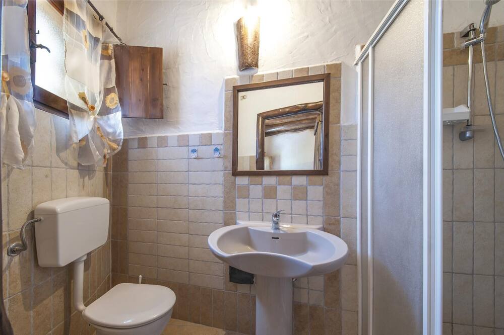 Photo of Bathroom in Orgosolo