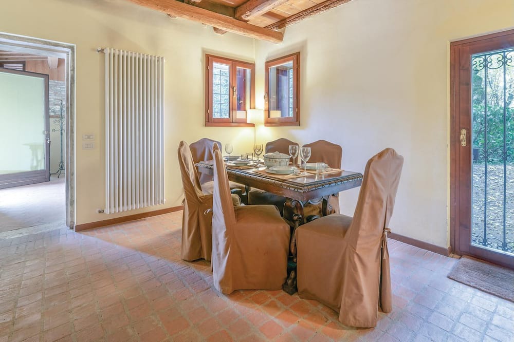 Photo of Bedroom in Castelgomberto