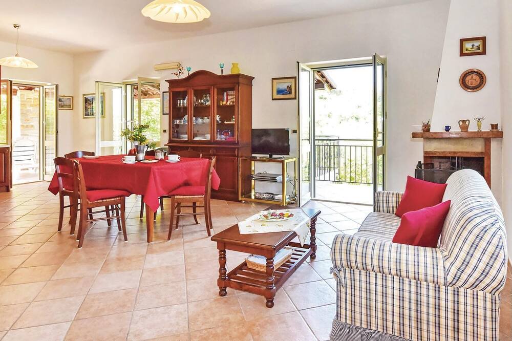 Photo of Bedroom in Perdifumo