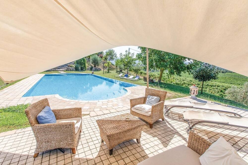 Photo of Outdoor in Corbara