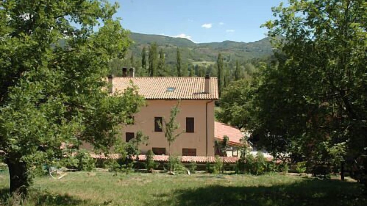 Photo of Buildings in Preci