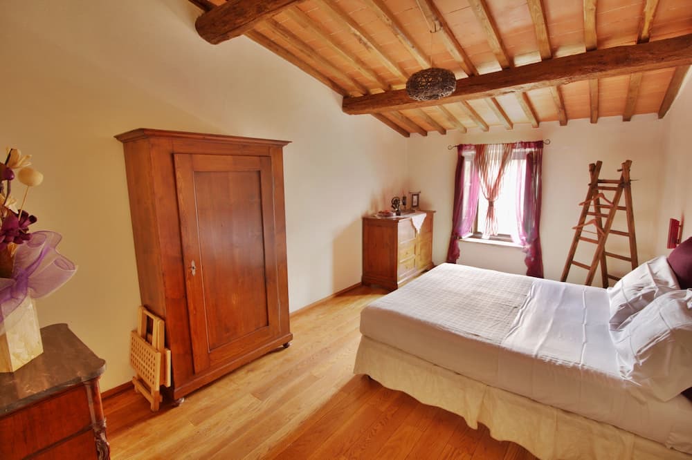 Photo of Bedroom in Radicondoli