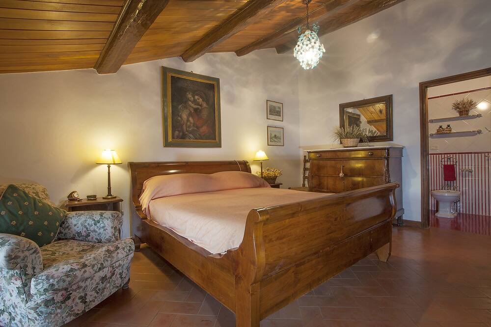 Photo of Bedroom in Paciano