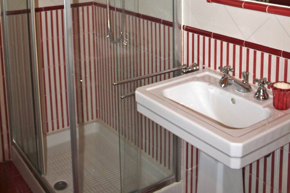 Photo of Bathroom in Paciano