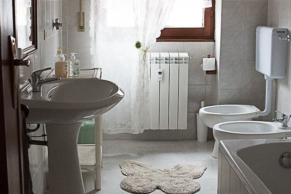 Photo of Bathroom in Serravalle Scrivia
