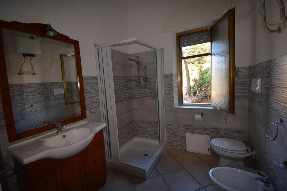 Photo of Bathroom in Baunei