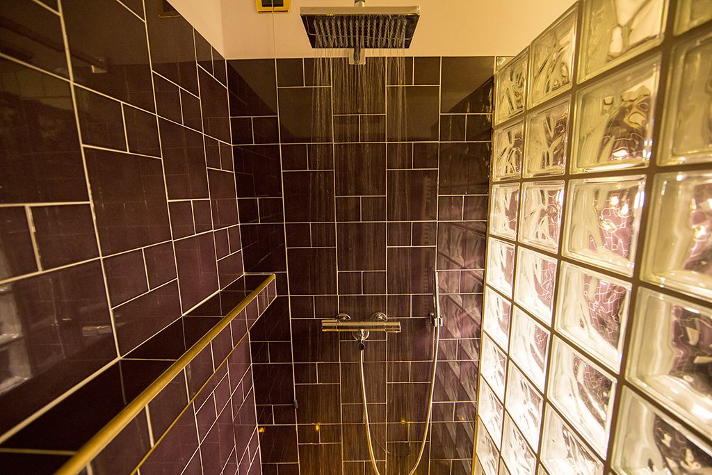 Photo of Bathroom in Cola