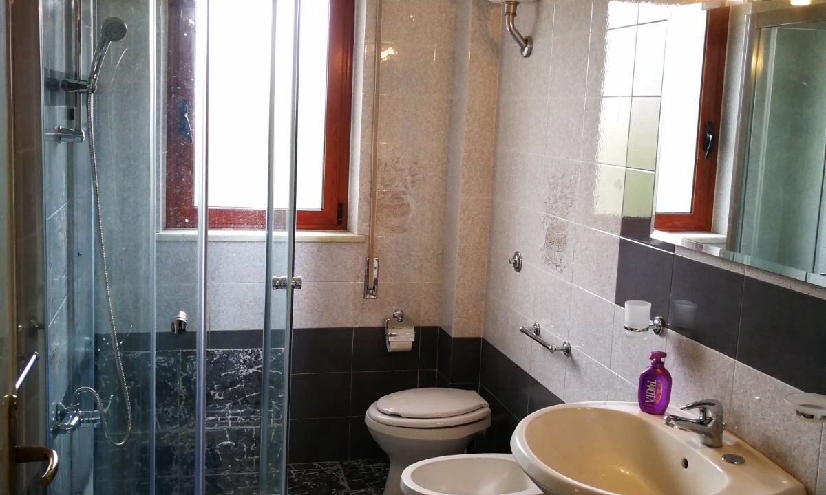 Photo of Bathroom in Crotone