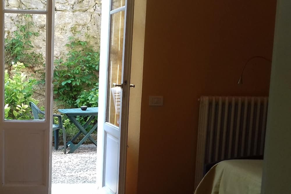 Photo of Others in Erba