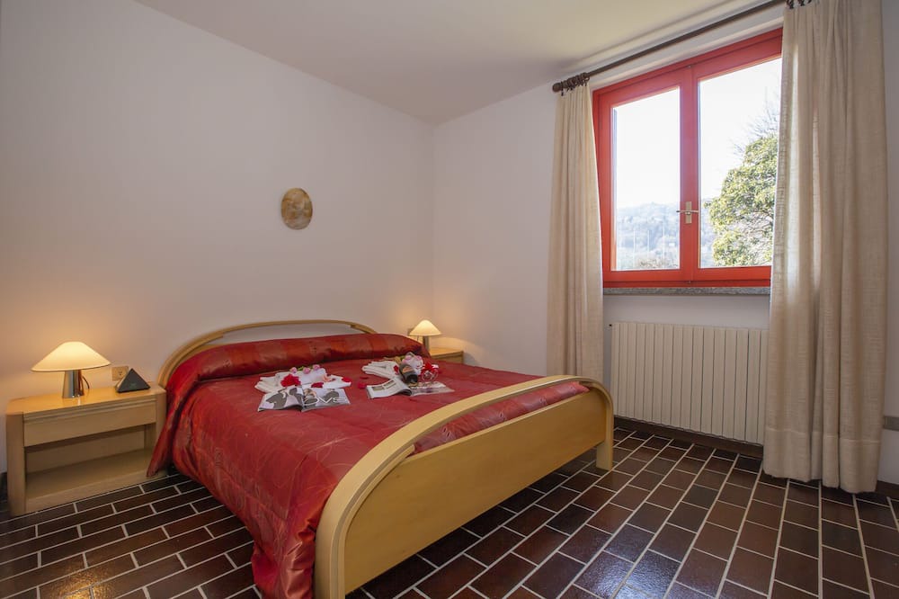 Photo of Bedroom in Lesa