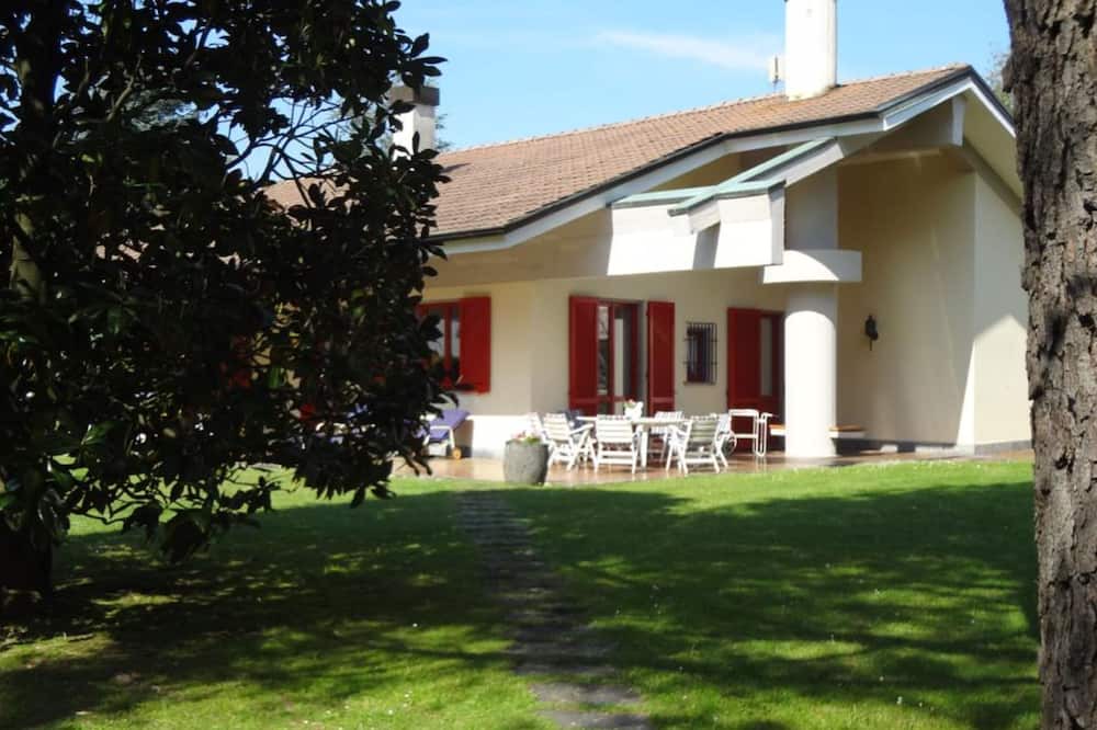 Photo of Outdoor in Lesa