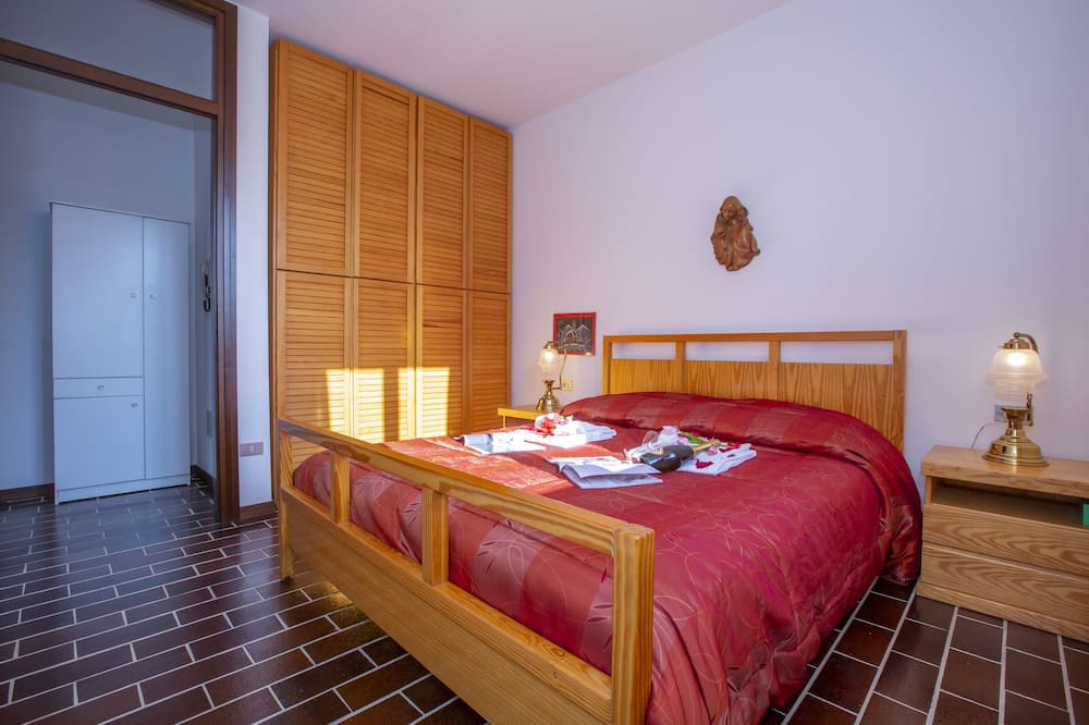 Photo of Bedroom in Lesa
