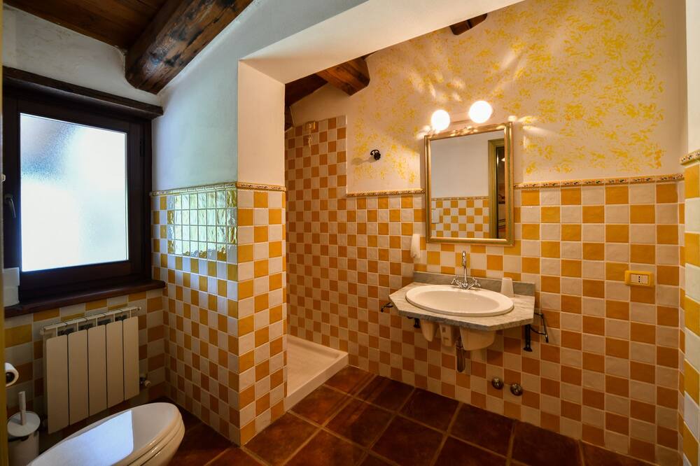 Photo of Bathroom in Cascia