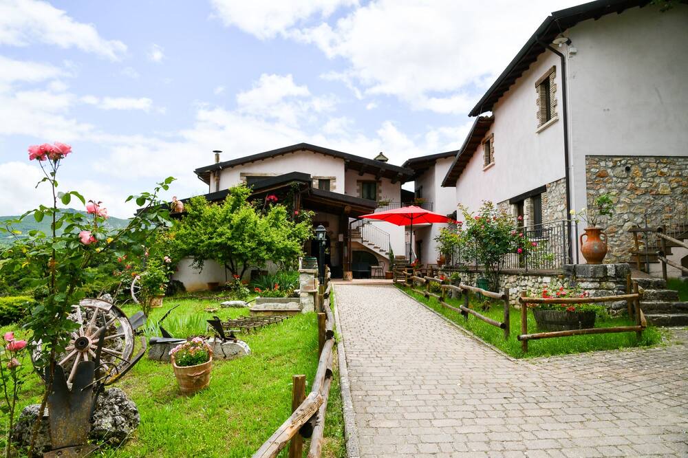Photo of Outdoor in Cascia