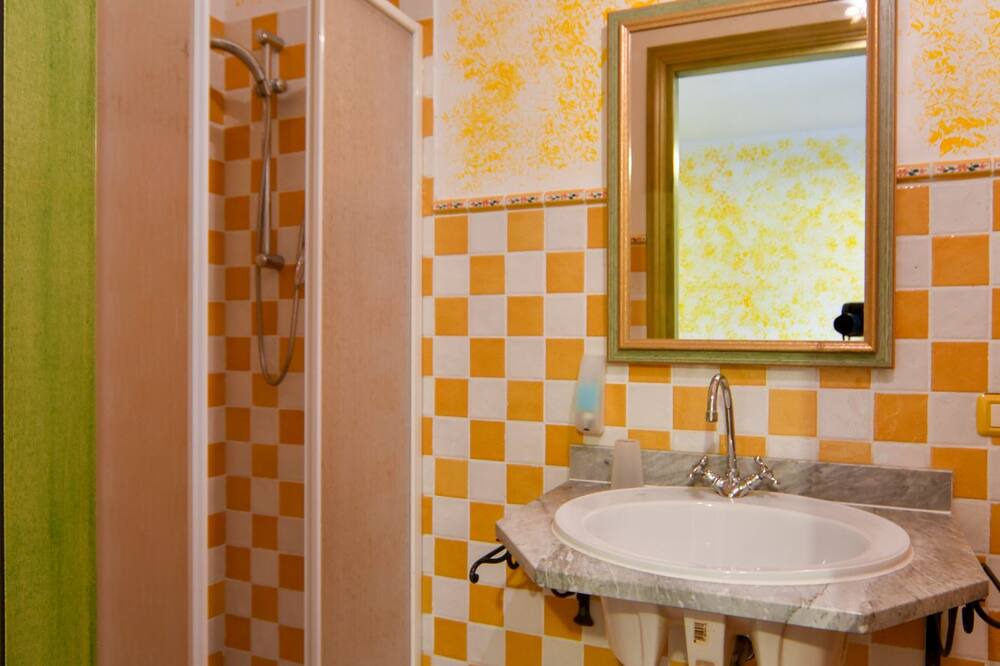 Photo of Bathroom in Cascia