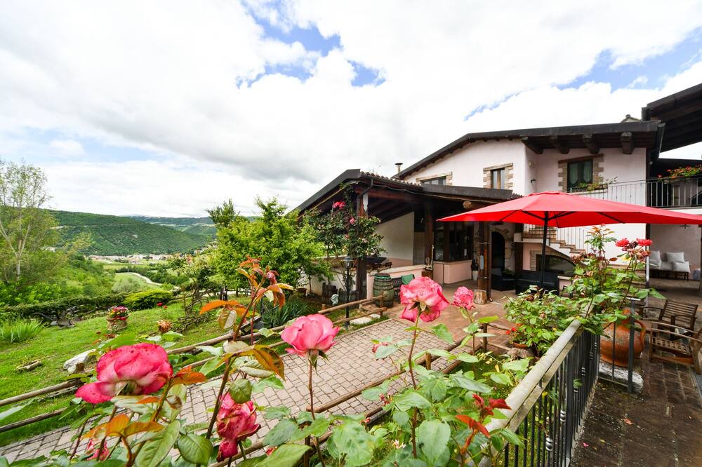 Photo of Patio Balcony in Cascia