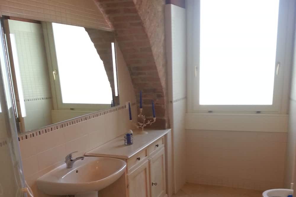 Photo of Bathroom in Vignale Monferrato