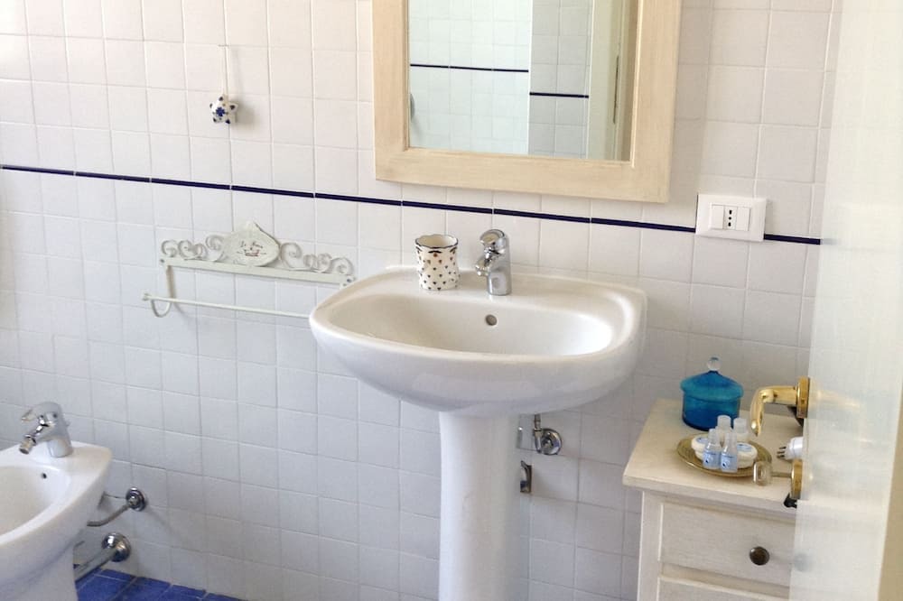 Photo of Bathroom in Vignale Monferrato