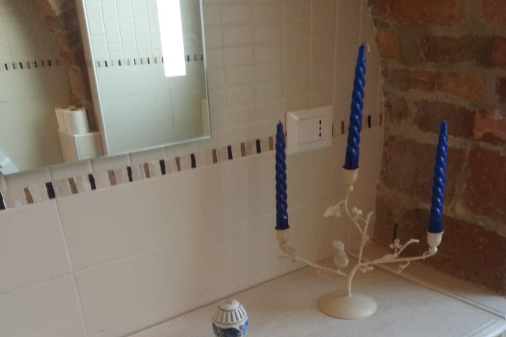 Photo of Bathroom in Vignale Monferrato