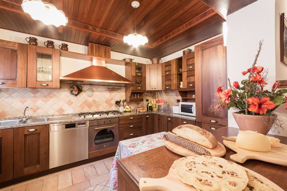 Photo of Kitchen in SantʼIppolito