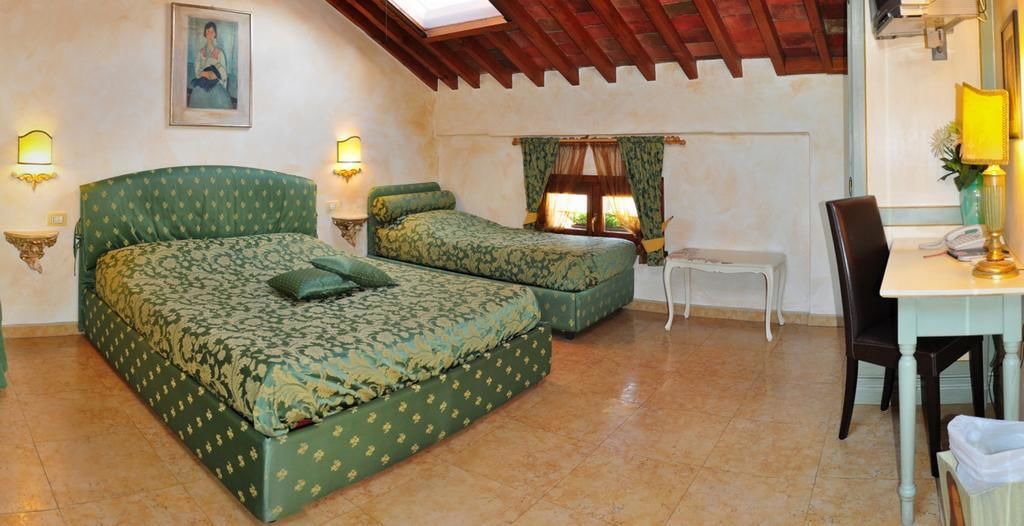 Photo of Bedroom in Ferrara Historic Centre