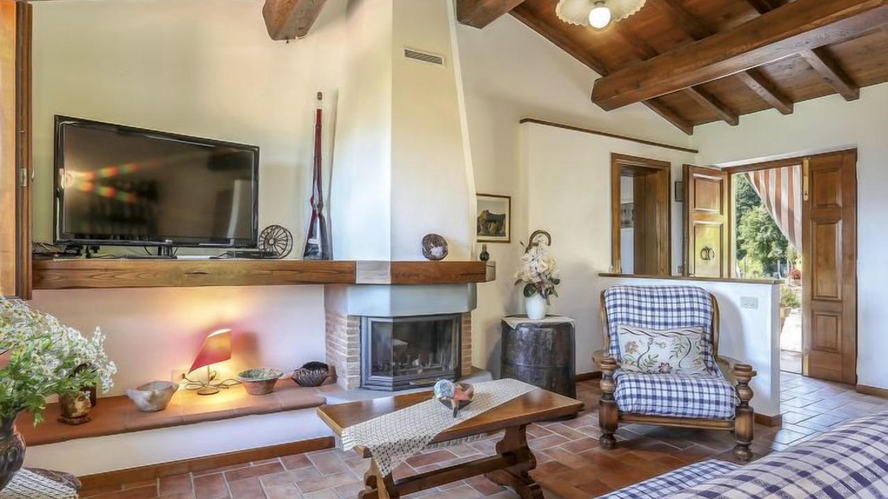 Photo of Livingroom in Molazzana