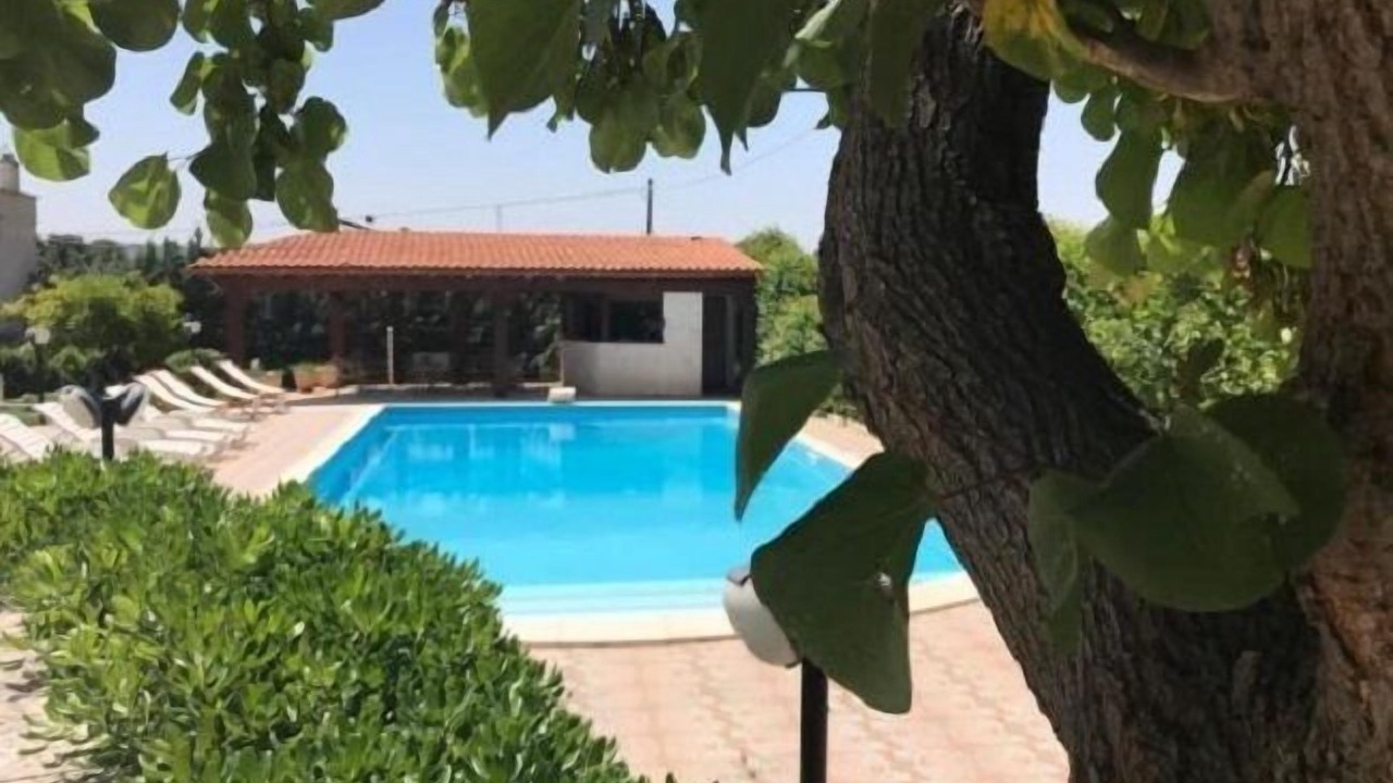 Photo of Outdoor in Alcanterini