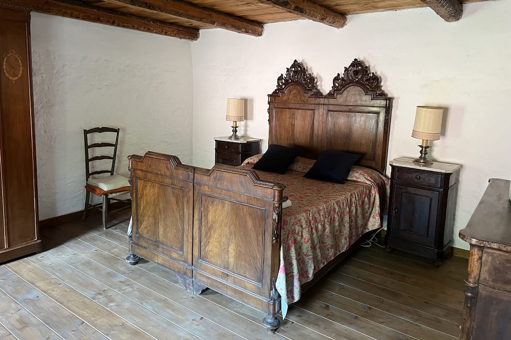 Photo of Bedroom in Tagliolo Monferrato
