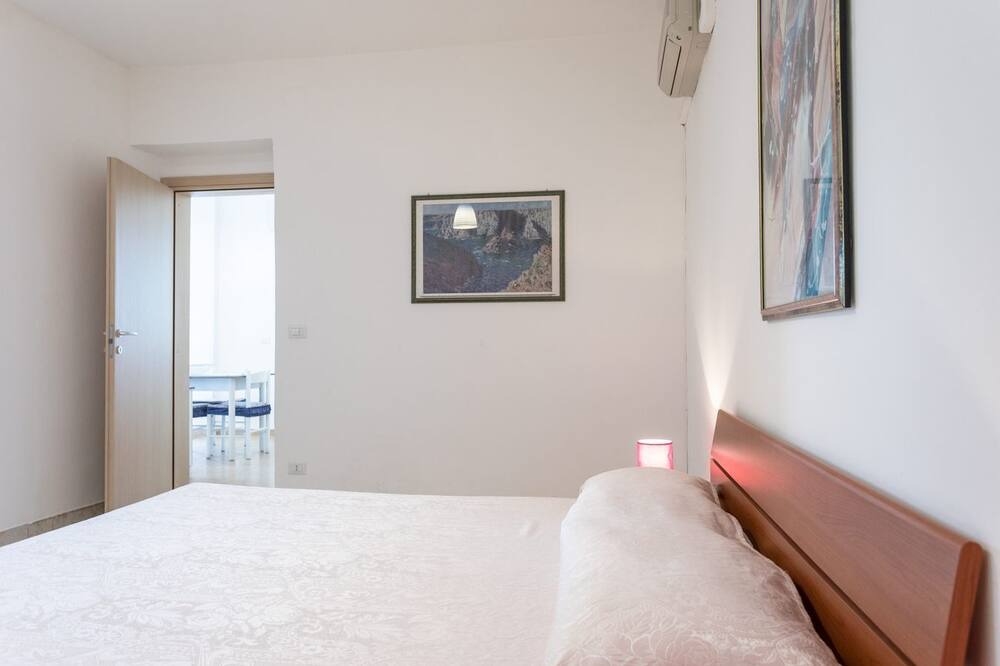 Photo of Bedroom in Racale