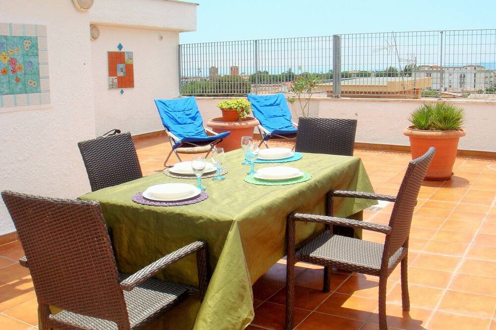 Photo of Patio Balcony in Marconia
