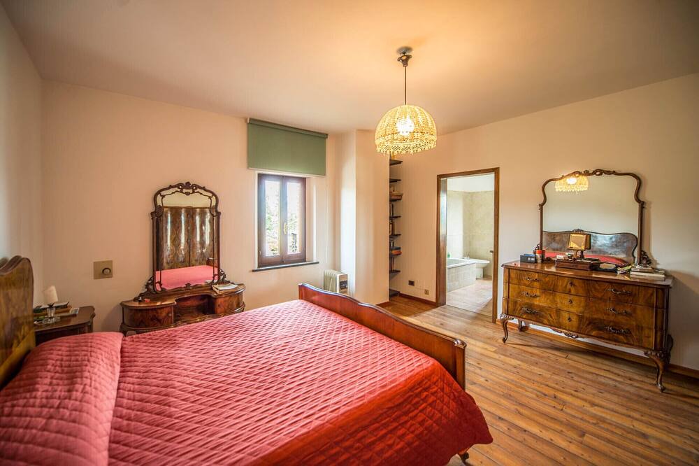 Photo of Bedroom in Papiano