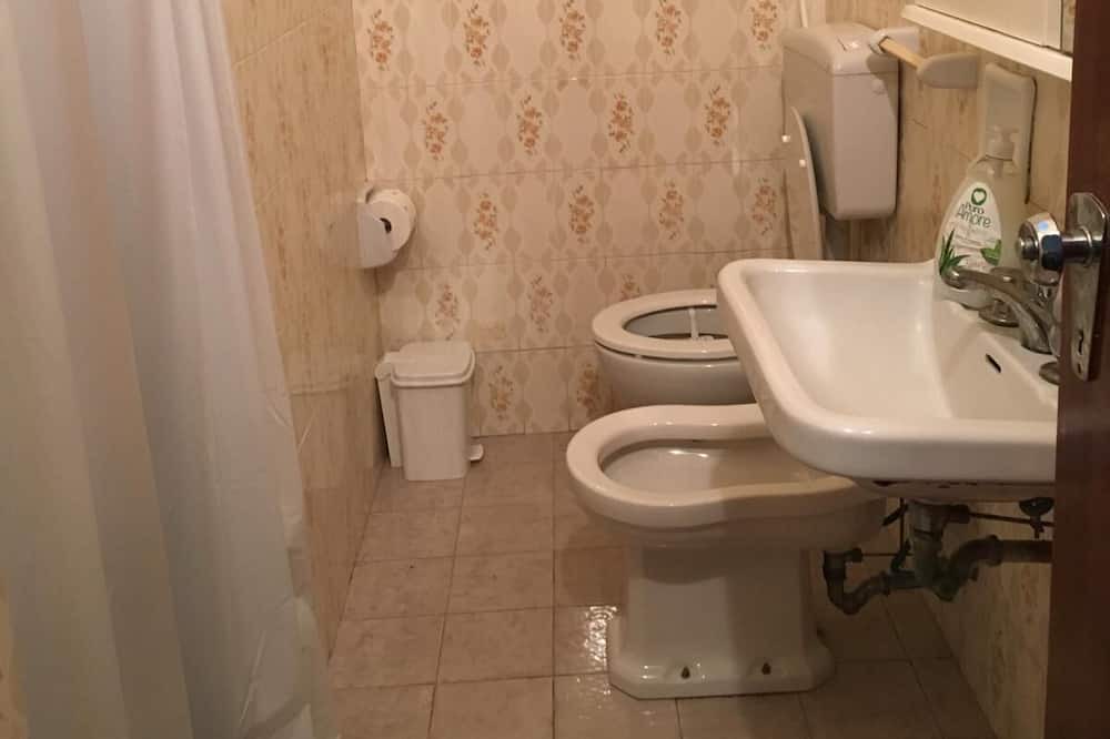 Photo of Bathroom in Contrada Pantano d'Arci