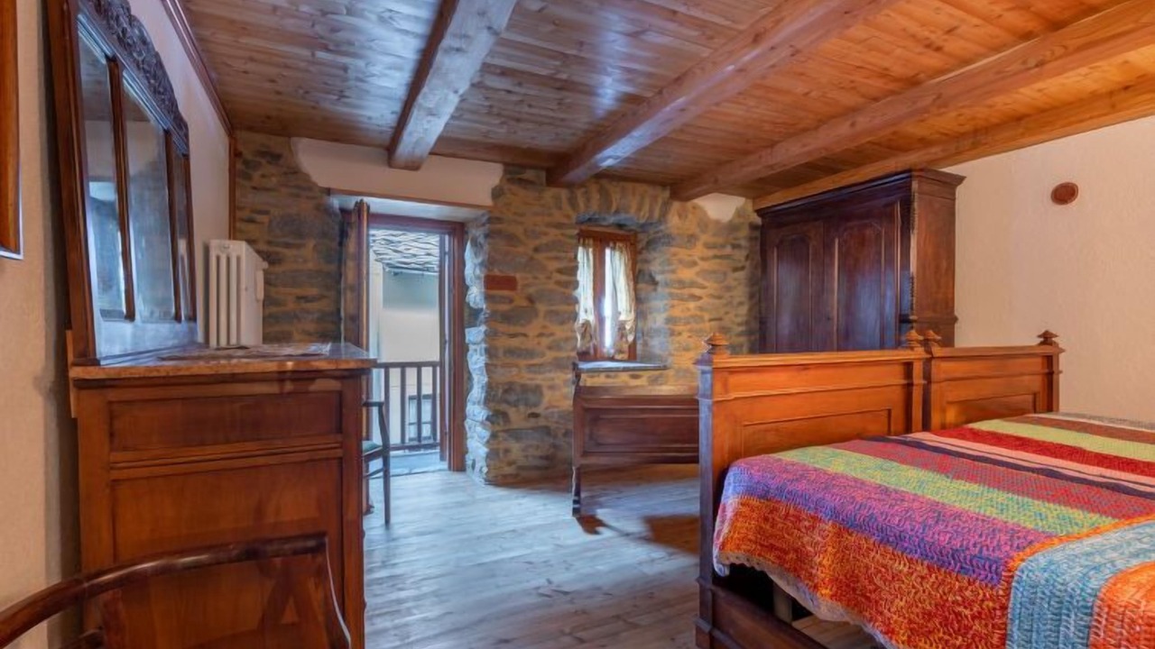 Photo of Bedroom in Noasca