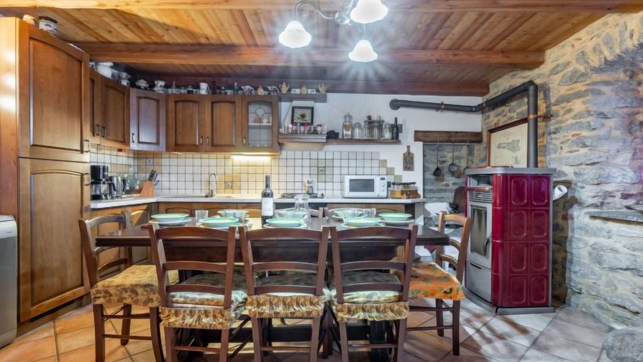 Photo of Kitchen in Noasca
