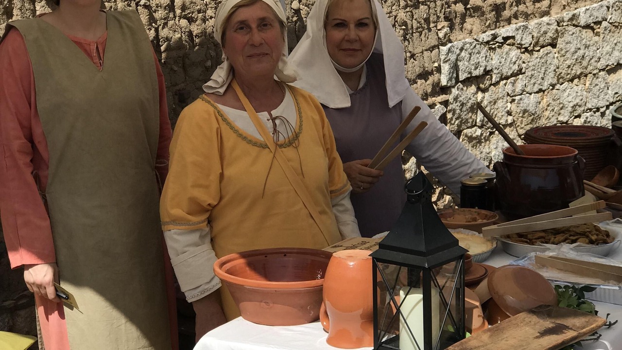 Photo of Others in Donori