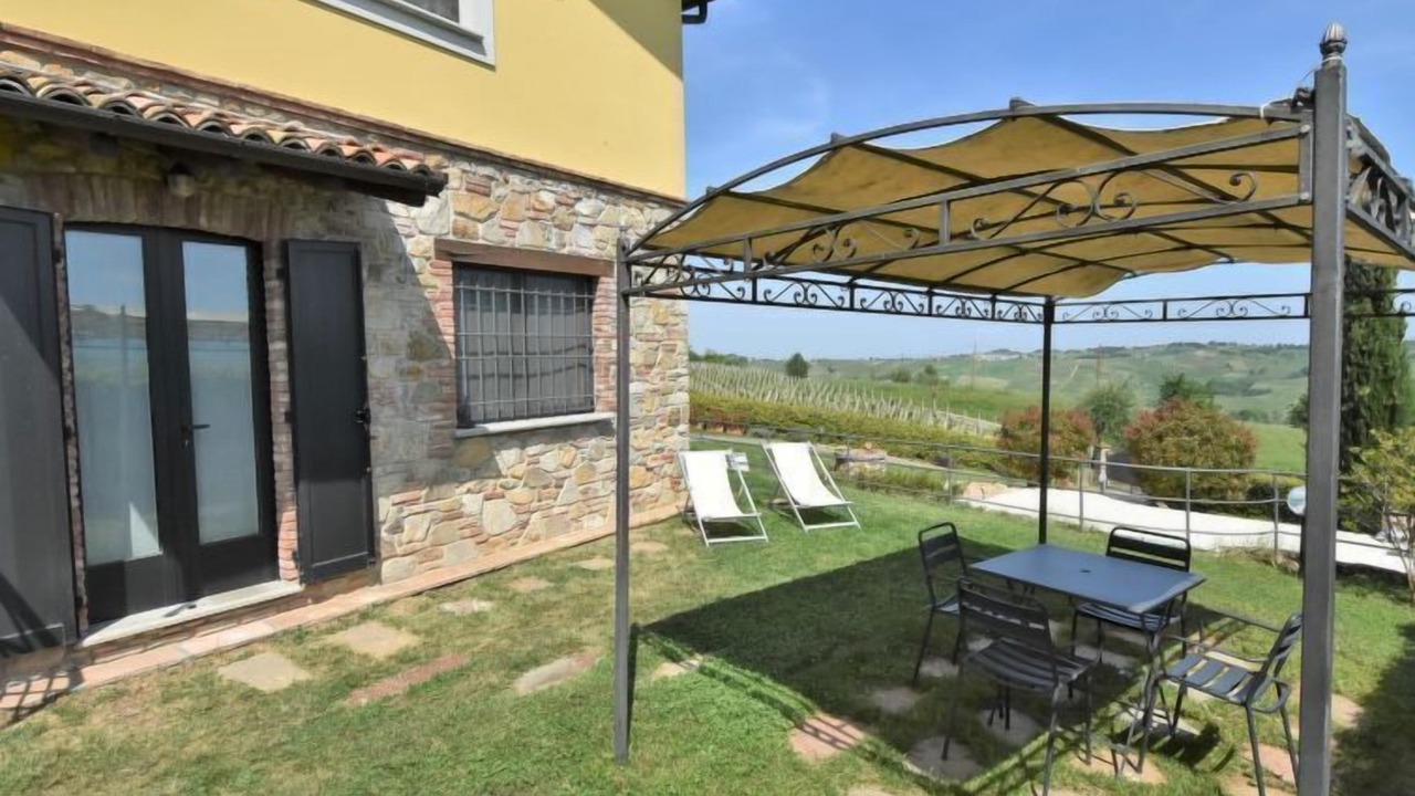 Photo of Outdoor in Castana