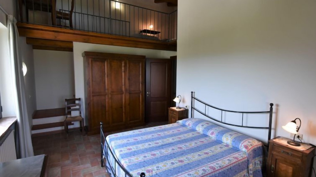Photo of Bedroom in Castana