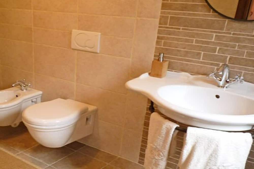 Photo of Bathroom in Venasca