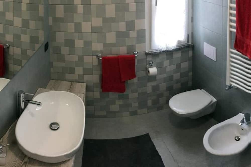 Photo of Bathroom in Saronno