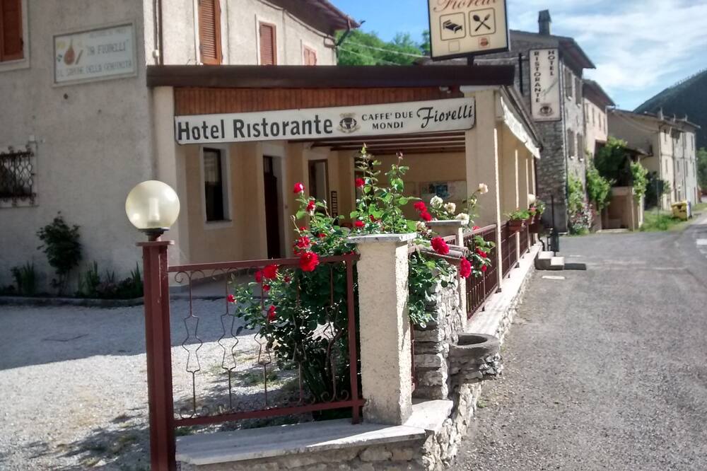 Photo of Outdoor in Preci